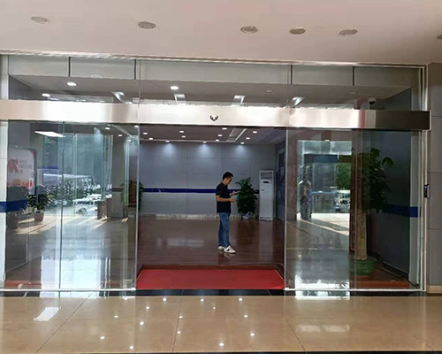 玻璃感应门