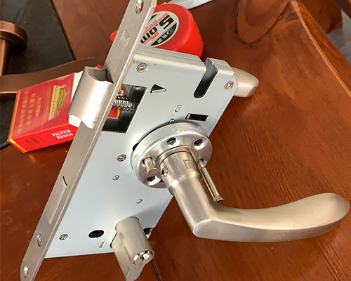 套装防火门防火锁