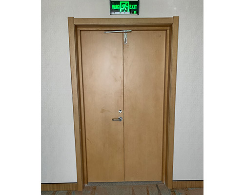 烤漆木质防火门